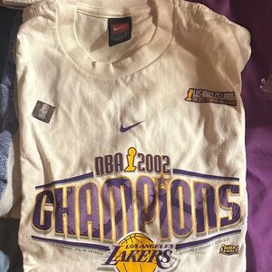 Nike White Lakers 2002 NBA Champions Graphic Tee